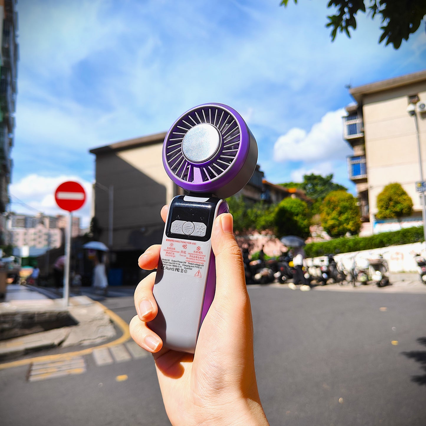 Jabees FrostOne Fold – Foldable Handheld Fan with Cooling Plate
